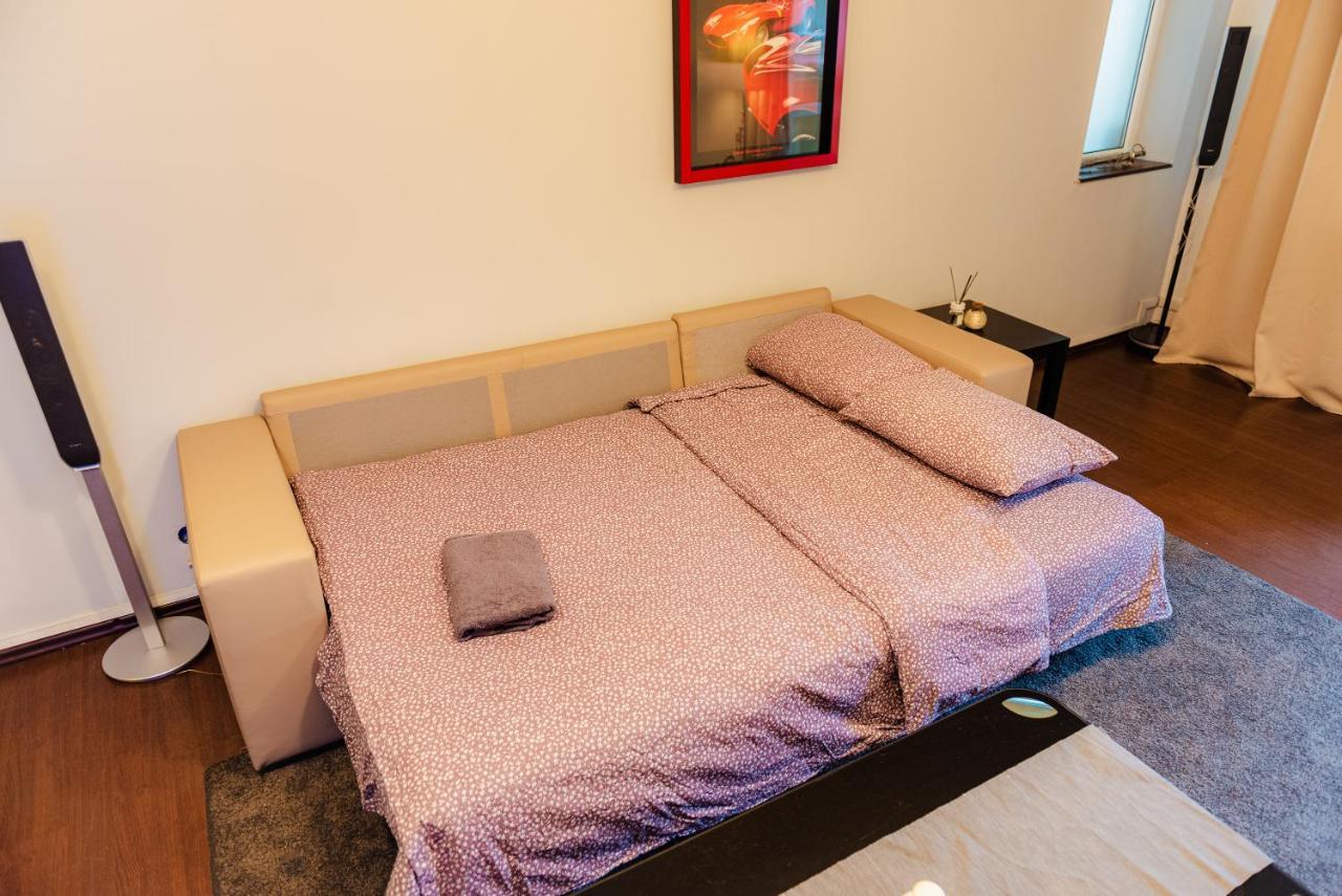 Comfy Apartment With Private Parking And Netflix بوخارست المظهر الخارجي الصورة